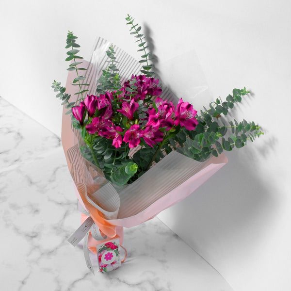 Pink-Alstromeria-Bouquet