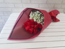 12 red rose bouquet, roses Dubai