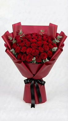 Luxury 40 red rose bouquet, flower delivery Dubai