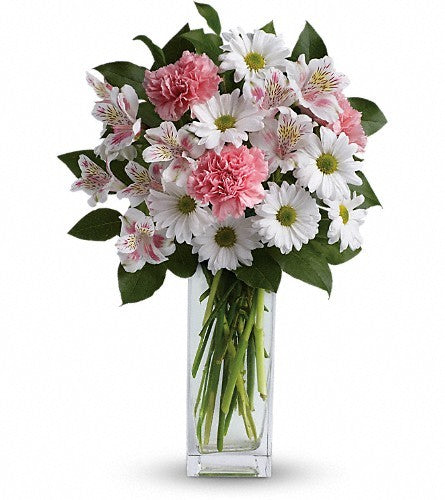 Carnations-And-Daisy-flowers-in-Vase