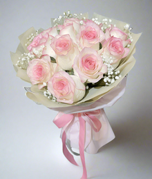 Double colour pink rose bouquet with baby's breath, roses Dubai