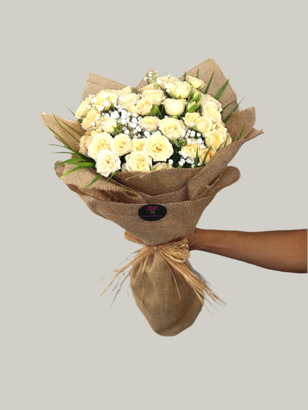 Jute Wrapping Peach Rose Bouquet