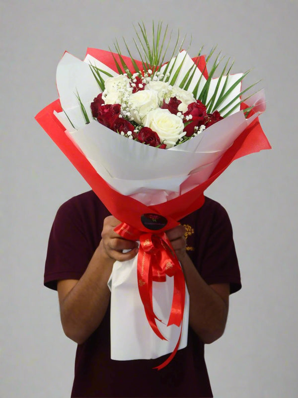 10RED And 5white Rose Bouquet