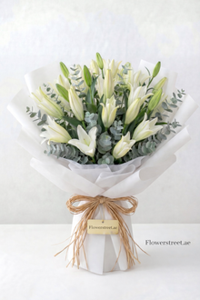 Luxury white lily bouquet, flower delivery Dubai