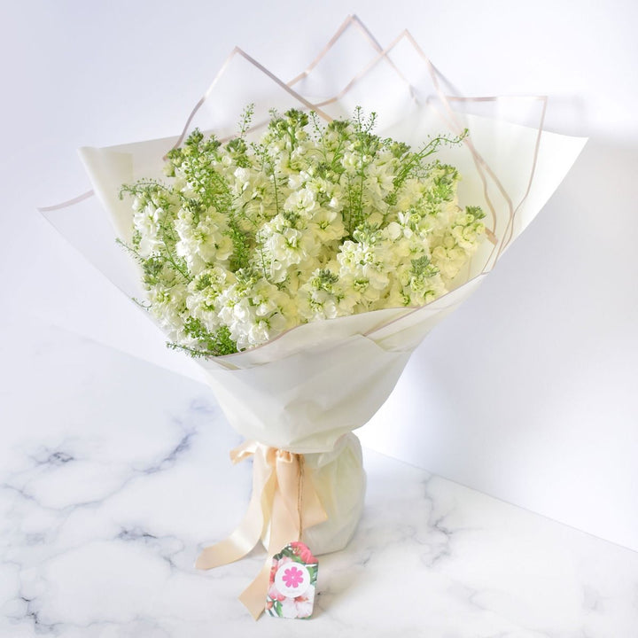 Matthiola-Flower-Bouquet