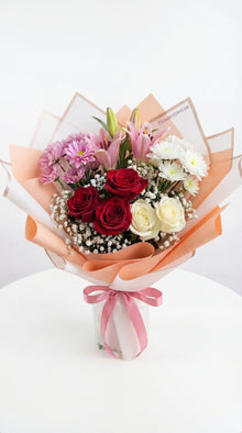 Sweet Bloom bouquet with rose, chrysanthemum and lily, flower delivery Dubai