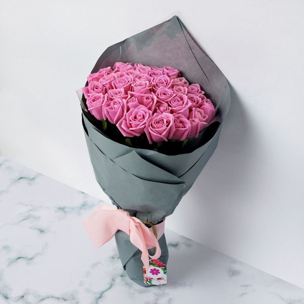 Pink-Rose-Bouquet-With-Grey-Wrapping