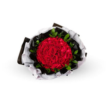 Red rose bouquet with black and white wrapping, luxury roses Dubai