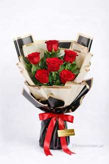 Sweet Love red roses bouquet, flower delivery Dubai