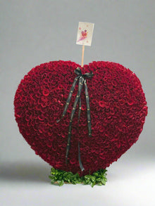 1000 roses heart shape luxury bouquet, roses Dubai