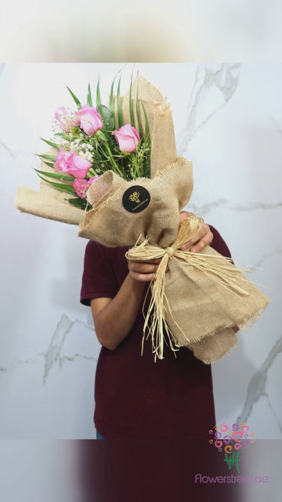 Jute Wrapping Simple Pink Rose Bouquet video