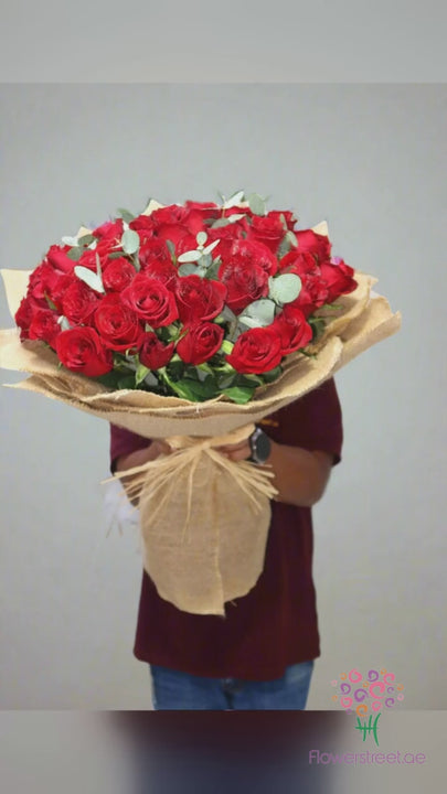 Jute Wrapping 51 Red Rose Bouquet video