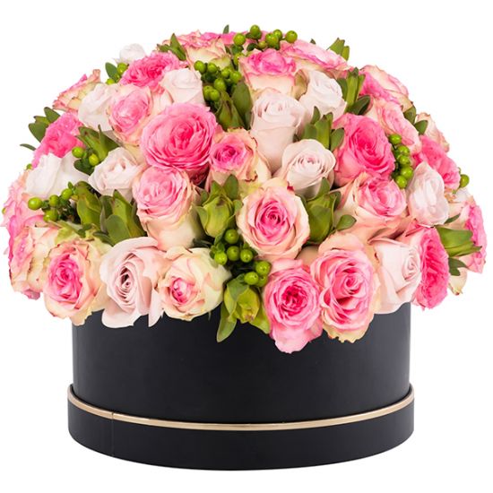 Signature Box of Pink Roses - Flowerstreet.ae